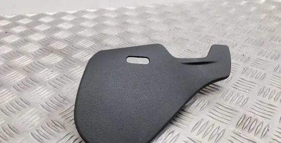 Volkswagen PASSAT B7 Seat trim 1K8881328
