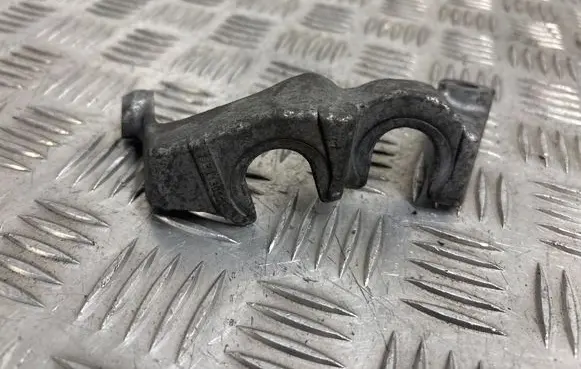Citroen DS4 Gearbox mounting bracket