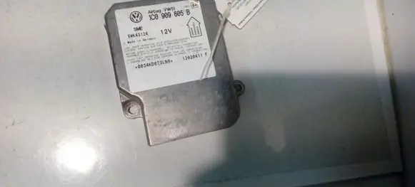 Volkswagen PASSAT B5.5 Airbag control unit/module 1C0909605B 5WK43124