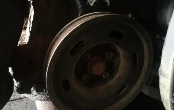 Audi A4 S4 B5 8D Crankshaft pulley