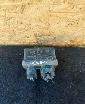 Mazda CX-3 Glow plug pre-heat relay S55018650