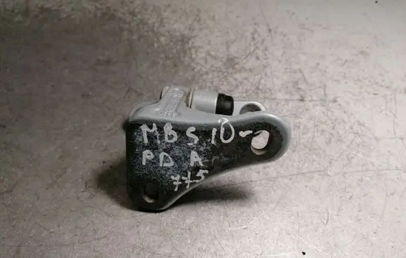 Mercedes-Benz S W221 Front door lower hinge 