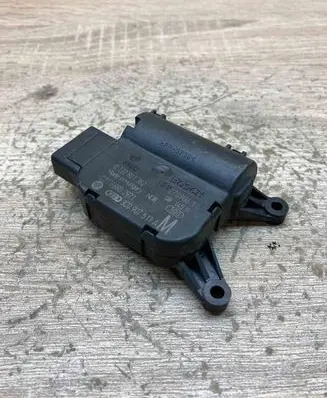 Volkswagen PASSAT CC Air flap motor/actuator 3C0907511A 0132801362