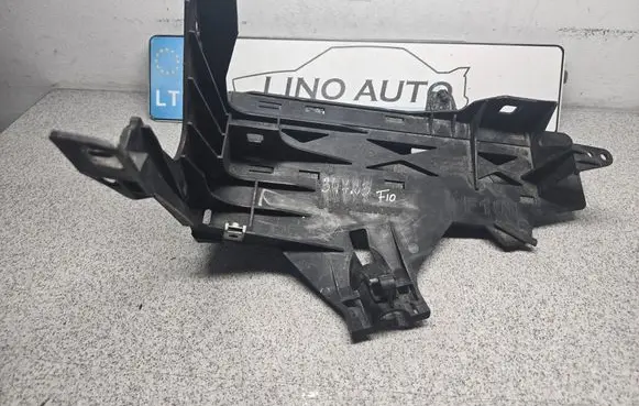 BMW 5 F10 F11 Headlight/headlamp mounting bracket 51647200793 11071510