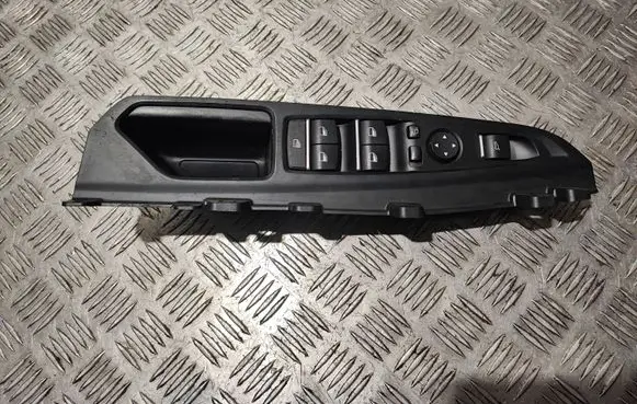BMW X5 F15 Other front door trim element 15P311204