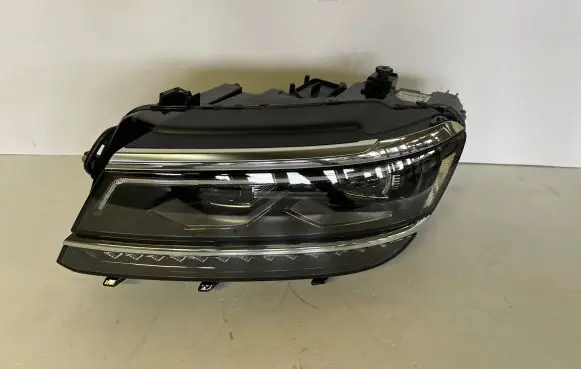 Volkswagen Tiguan Headlight/headlamp 5NB941081D 6969V9L37