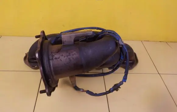 Porsche Cayenne (9PA) Exhaust manifold 94811112900 M48