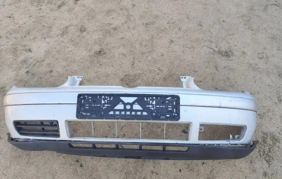 Volkswagen Golf IV Front bumper