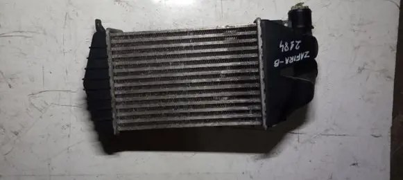 Opel Zafira B Intercooler radiator 13213402