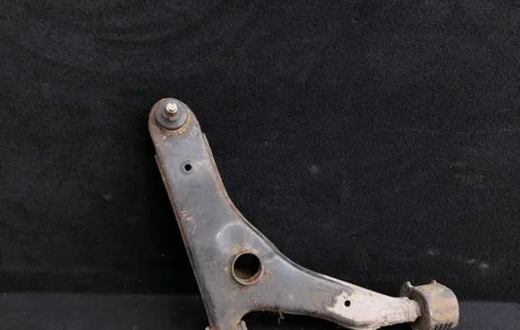 Volvo S40, V40 Front lower control arm/wishbone 30887654