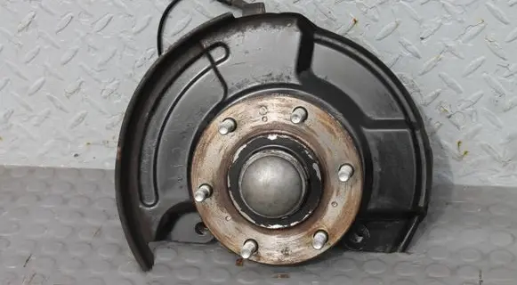 Mitsubishi L200 Front wheel hub spindle knuckle MITSUBISHIMR992378 MR992378 MR992374