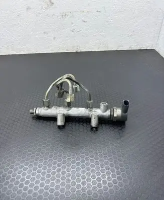 Audi A6 S6 C7 4G Fuel pressure regulator 057130764AE 0281006254 059130090CM