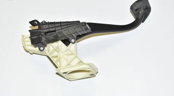 BMW 5 F10 F11 Brake pedal 6775368
