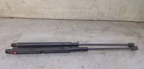 Mercedes-Benz ML W164 Tailgate/trunk strut/damper 
