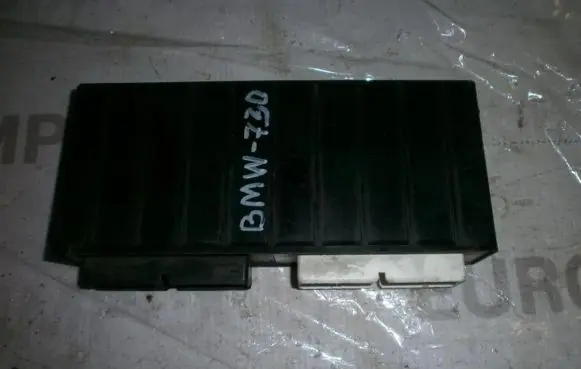 BMW 7 E32 Comfort/convenience module 61351379016