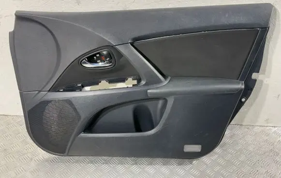 Toyota Avensis T270 Front door card panel trim 6761005630C3 6777705040