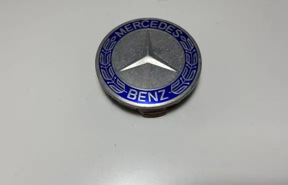 Mercedes-Benz E C207 W207 Original wheel cap A1714000025