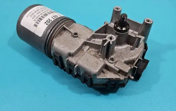 BMW X3 E83 Wiper motor 0390241712 IMPRK1487202