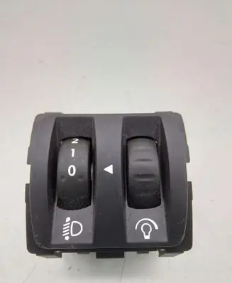 Renault Clio IV Light switch 251900567R