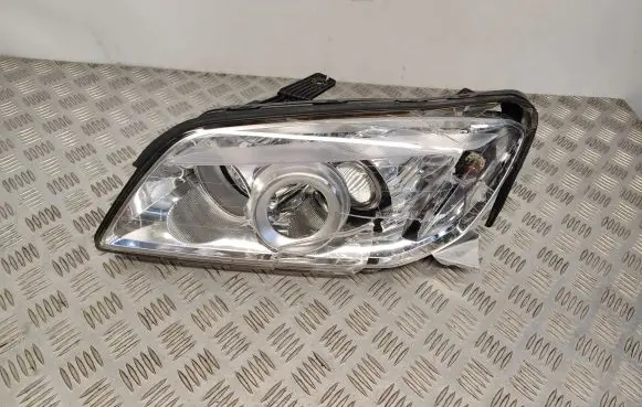 Chevrolet Captiva Headlight/headlamp 00015547