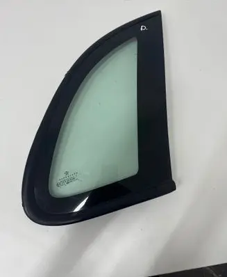 Chrysler PT Cruiser Rear side window 43R004584 NM21901CT