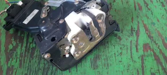 Mazda 6 Front door lock