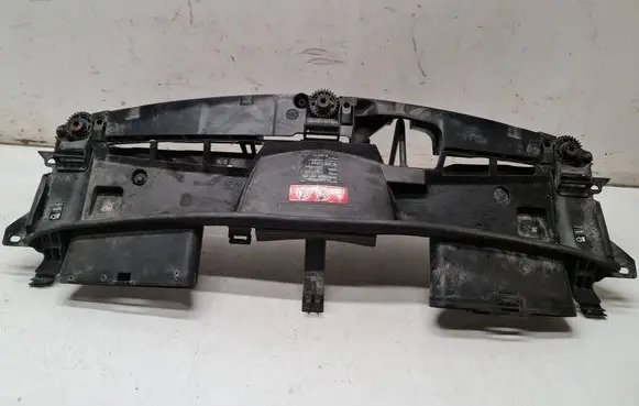 Mercedes-Benz E W212 Radiator support slam panel bracket A0019890803 R134A A2048174920