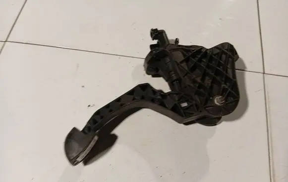 Audi A3 S3 8P Clutch pedal 1K1721059CG