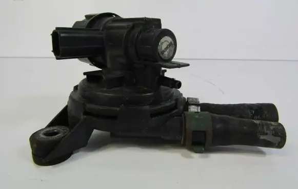 Jaguar XJ X308 Valve vacuum LNC1515AA