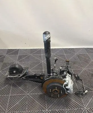 Lexus ES 300h (7th Gen) Rear wheel hub spindle/knuckle