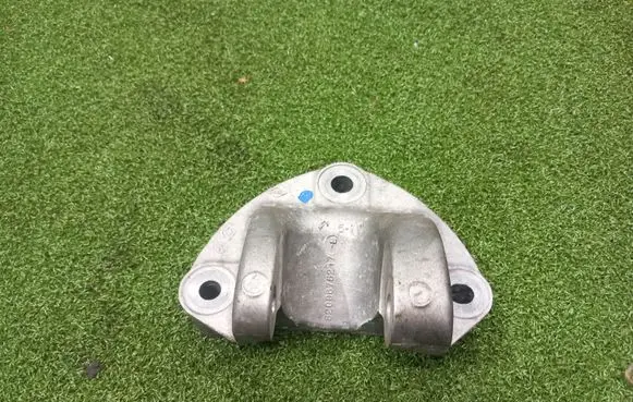 Renault Master III Engine mounting bracket 8200675217