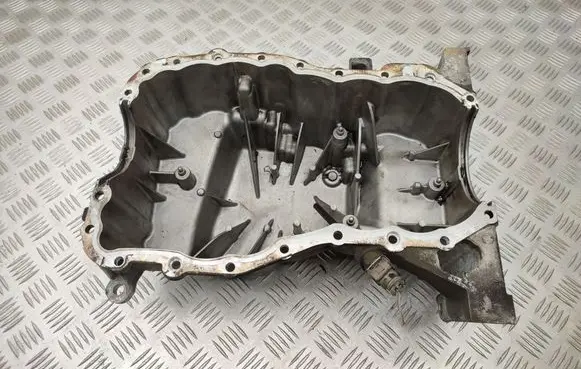 Renault Clio IV Oil sump 8200318813