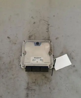 Mitsubishi Space Star Engine control unit/module 0281011610