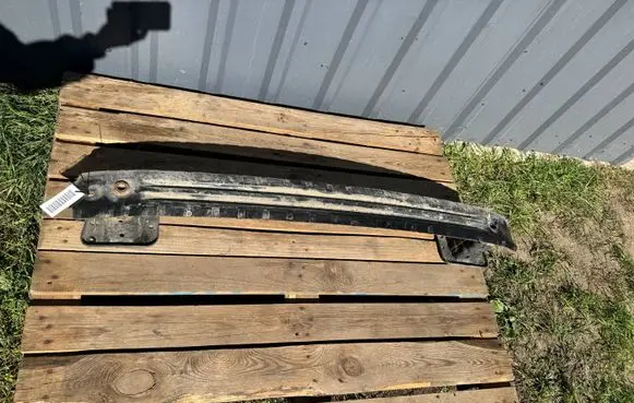 Ford Focus Front bumper support beam BM51A403094AF