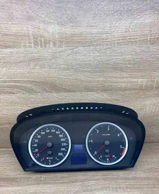 BMW 5 E60 E61 Speedometer (instrument cluster) 6983153 110080213 Used