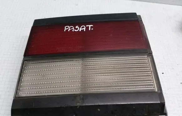Volkswagen PASSAT B3 Tailgate rear/tail lights 333945108 0086046