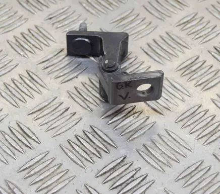 Audi A7 S7 4G Rear door lower hinge 4G0831401