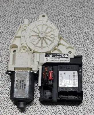 Audi A3 S3 8P Rear door window regulator motor 8P4959802D S006079022C