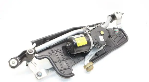 Citroen DS3 Front wiper linkage and motor 9824534680