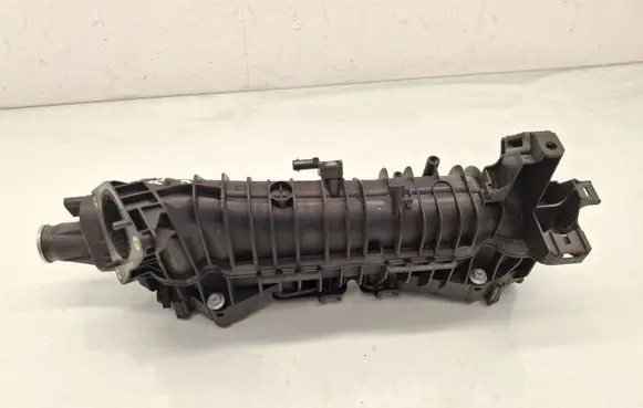 BMW 3 F30 F35 F31 Intake manifold 7807991