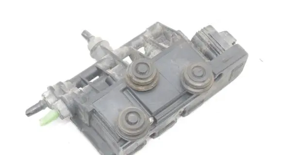 Land Rover Discovery 4 - LR4 Air suspension control unit module (rear) RVH000055