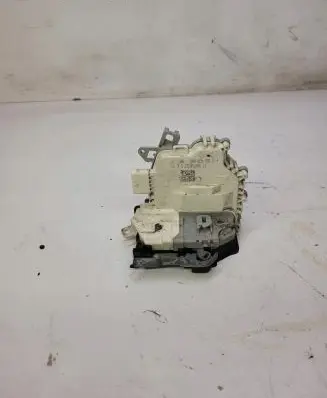 Audi A4 S4 B8 8K Rear door lock 8K0839015H