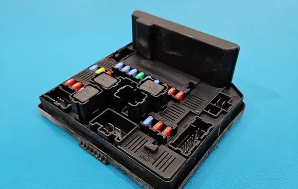 Nissan Qashqai Central body control module 284B7JD00B IMPRK1569833
