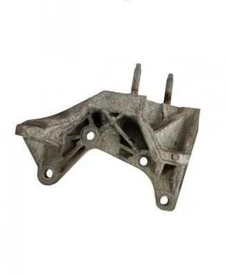 Engine mounting bracket