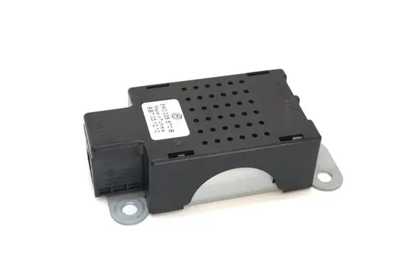 Volkswagen Golf VI Aerial antenna amplifier 5M0035570B