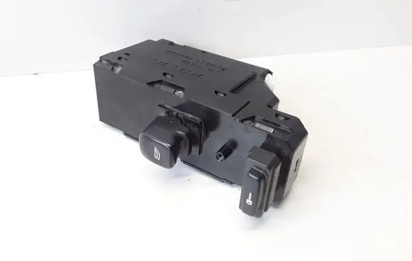 Volvo V70 Electric window control switch 30739981