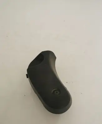 BMW 3 E46 Engine bonnet (hood) release handle 8223163