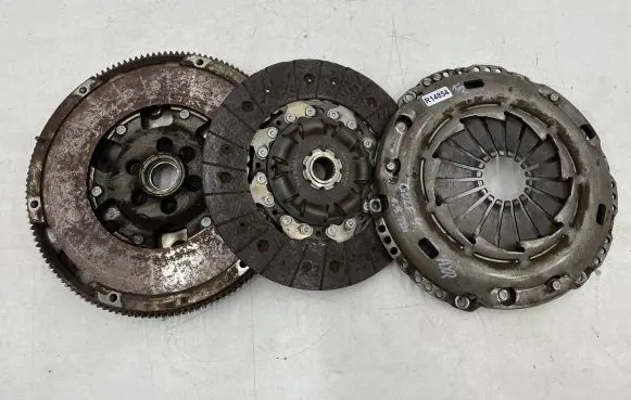 Skoda Octavia Mk1 (1U) Clutch set kit 415011310 Luk415011310