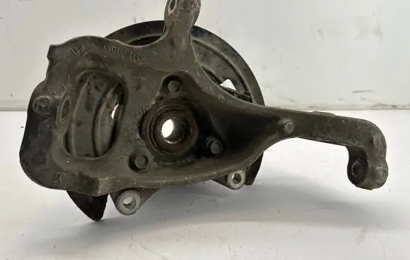 Dodge Nitro Front wheel hub 52125010AD