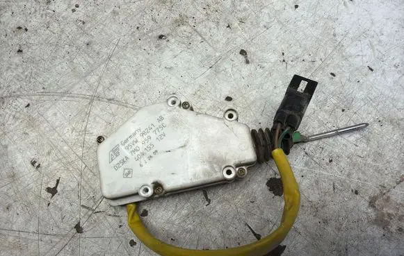 Volkswagen Sharan Central locking motor 7M0959775C